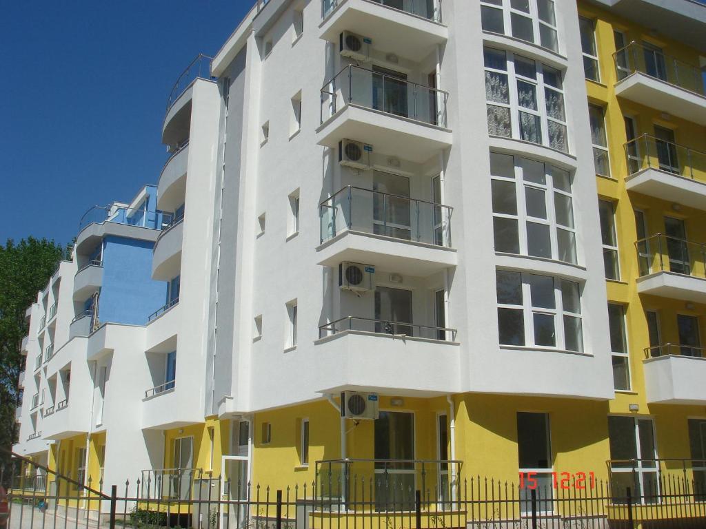 Sofia Apartments In Sunny Residence Pantai Sunny Luaran gambar