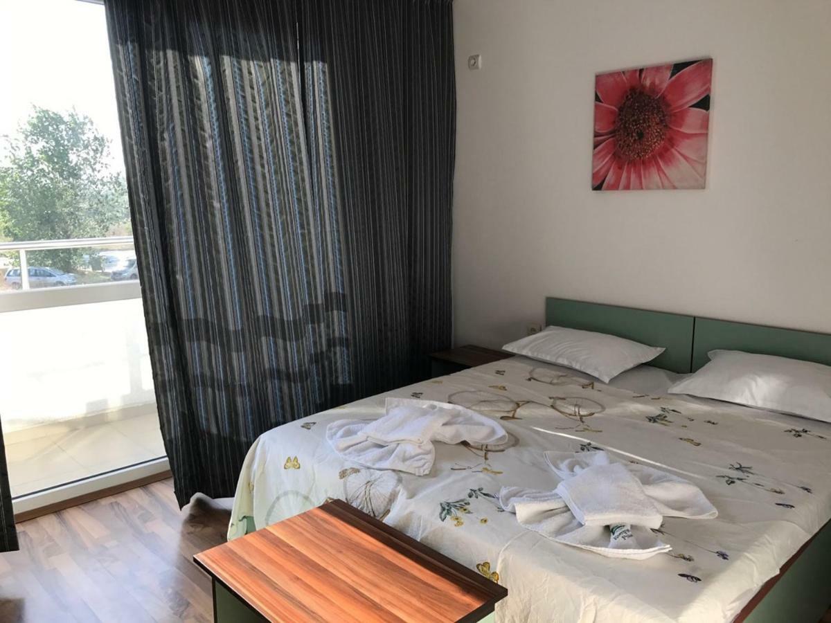 Sofia Apartments In Sunny Residence Pantai Sunny Luaran gambar